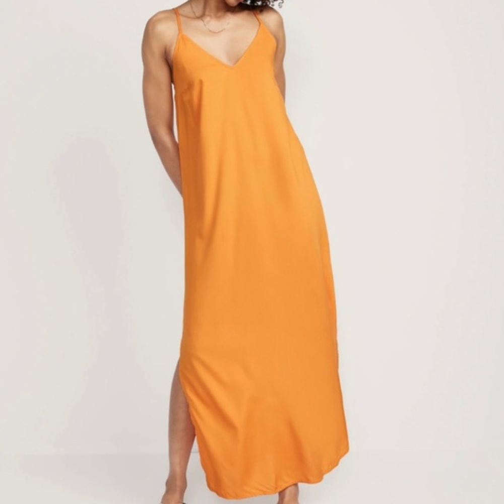 NWT- Old navy Maxi dress